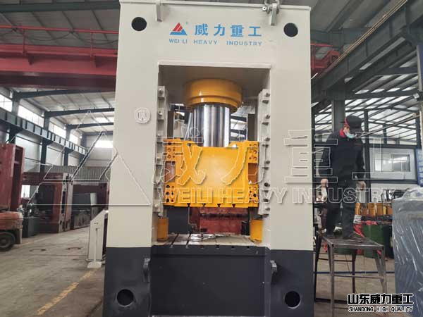 800吨框架式热锻成型液压机