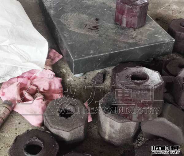 压制成型的哑铃产品