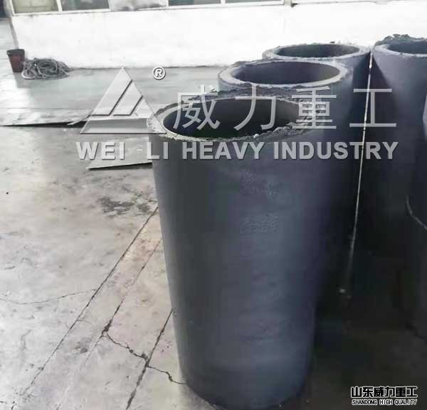 1500吨四柱液压机压制坩埚产品